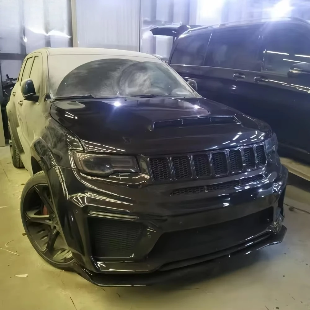 Body Kit Upgrade Version for  Grand Cherokee, Trackhawk Body Kit