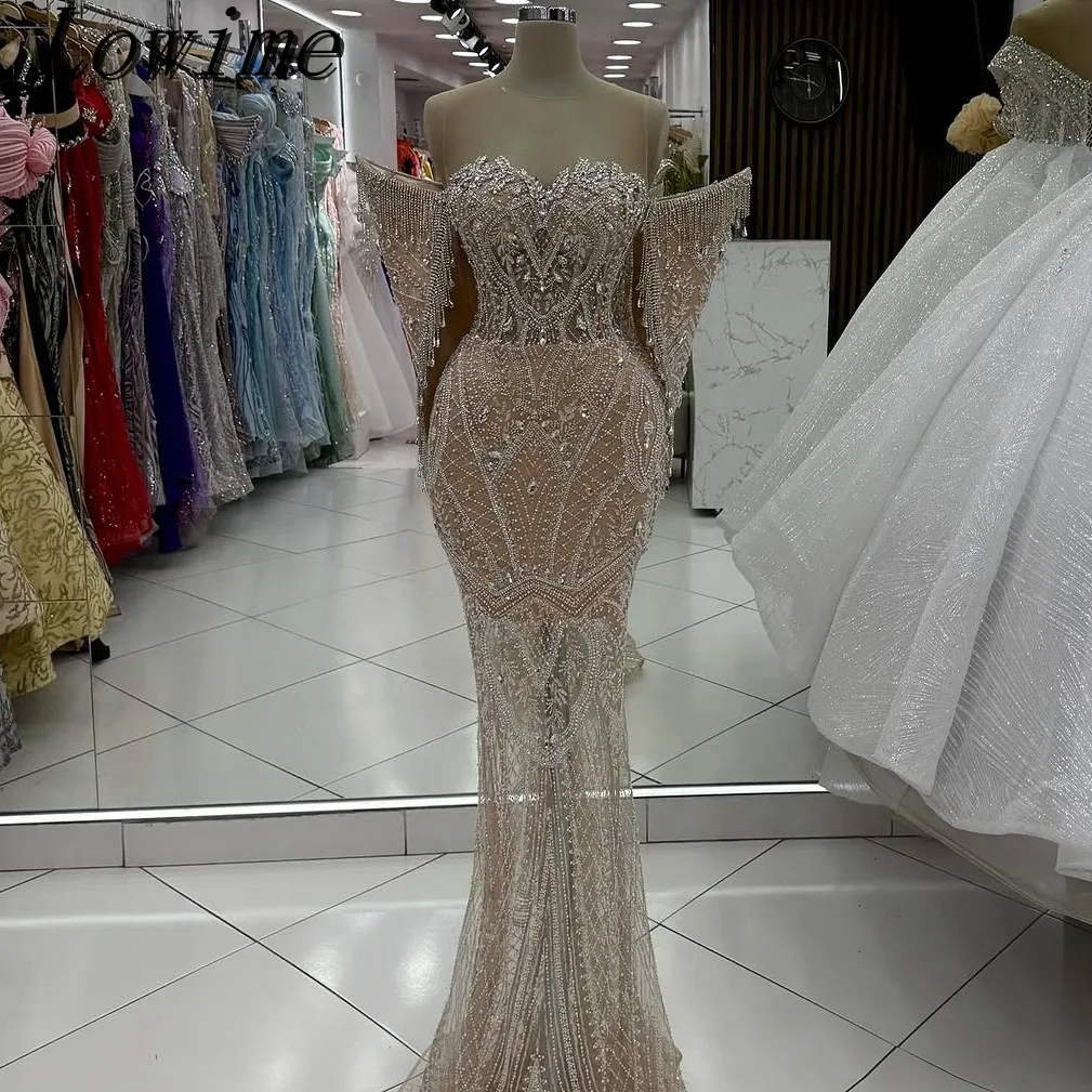 Champagnerfarbenes, asymmetrisches, langärmliges Promi-Dinner-Kleid 2022, neues maßgeschneidertes Ballkleid mit Strasssteinen