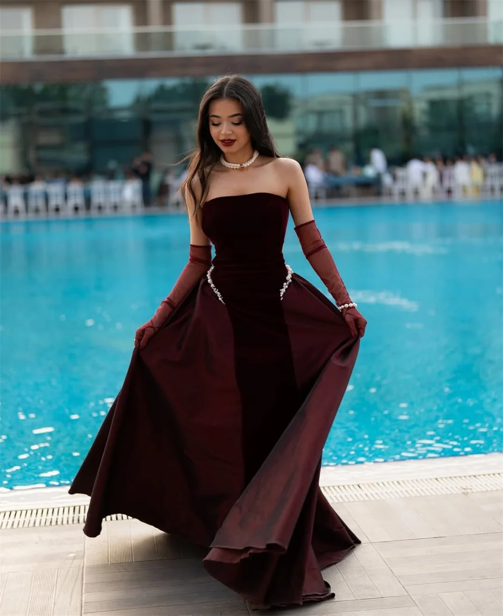 ミラ バーガンディ ベルベット プロムドレス パール ストラップレス カスタマイズされたフォーマルイブニング グローブ付き フロアレングス ベスティドス デ フィエスタ 2025