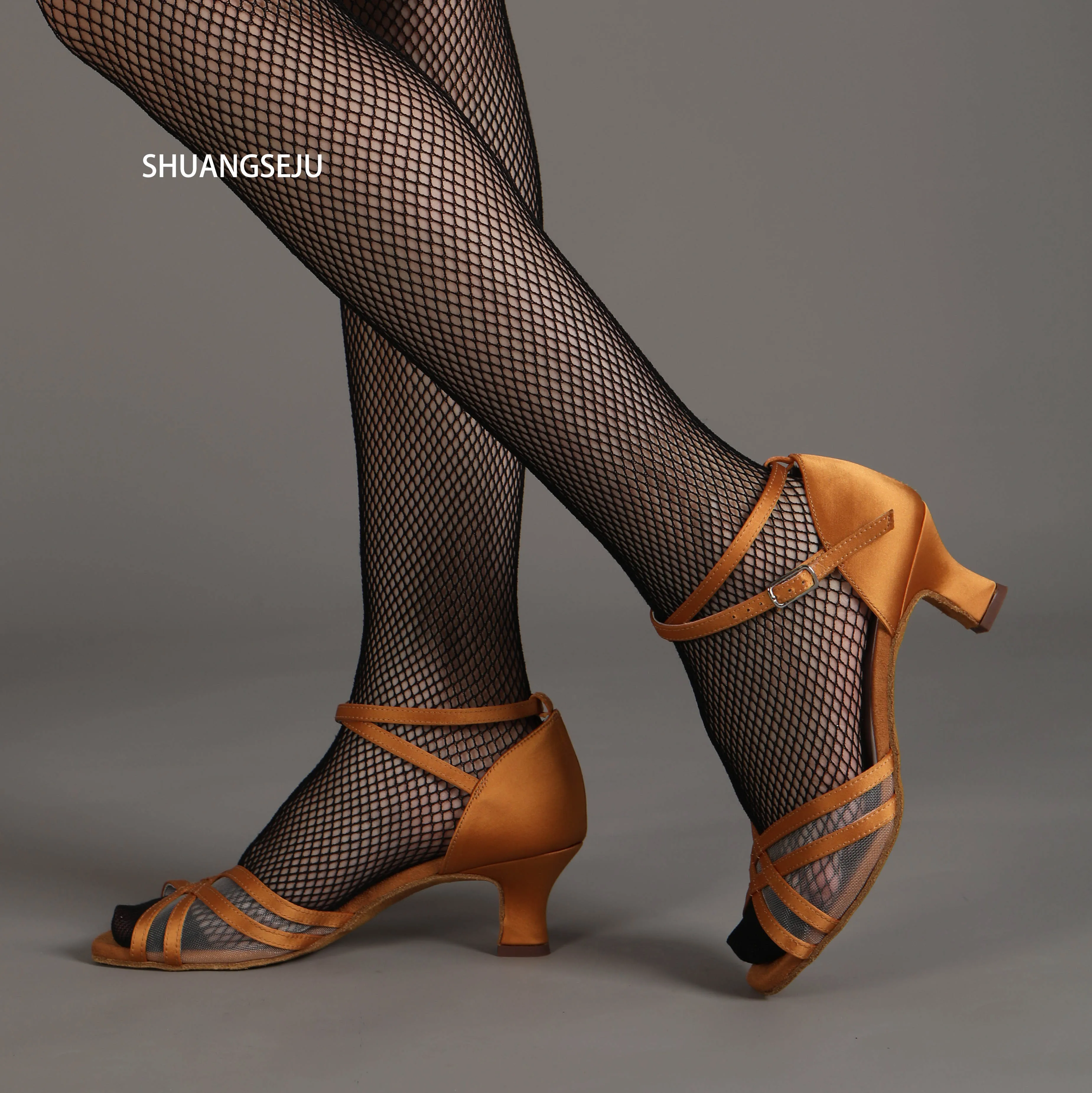 SHUANGSEJU New adult women's Latin dance shoes, professional national standard Salsa Batchata performance shoes, middle heel 5cm