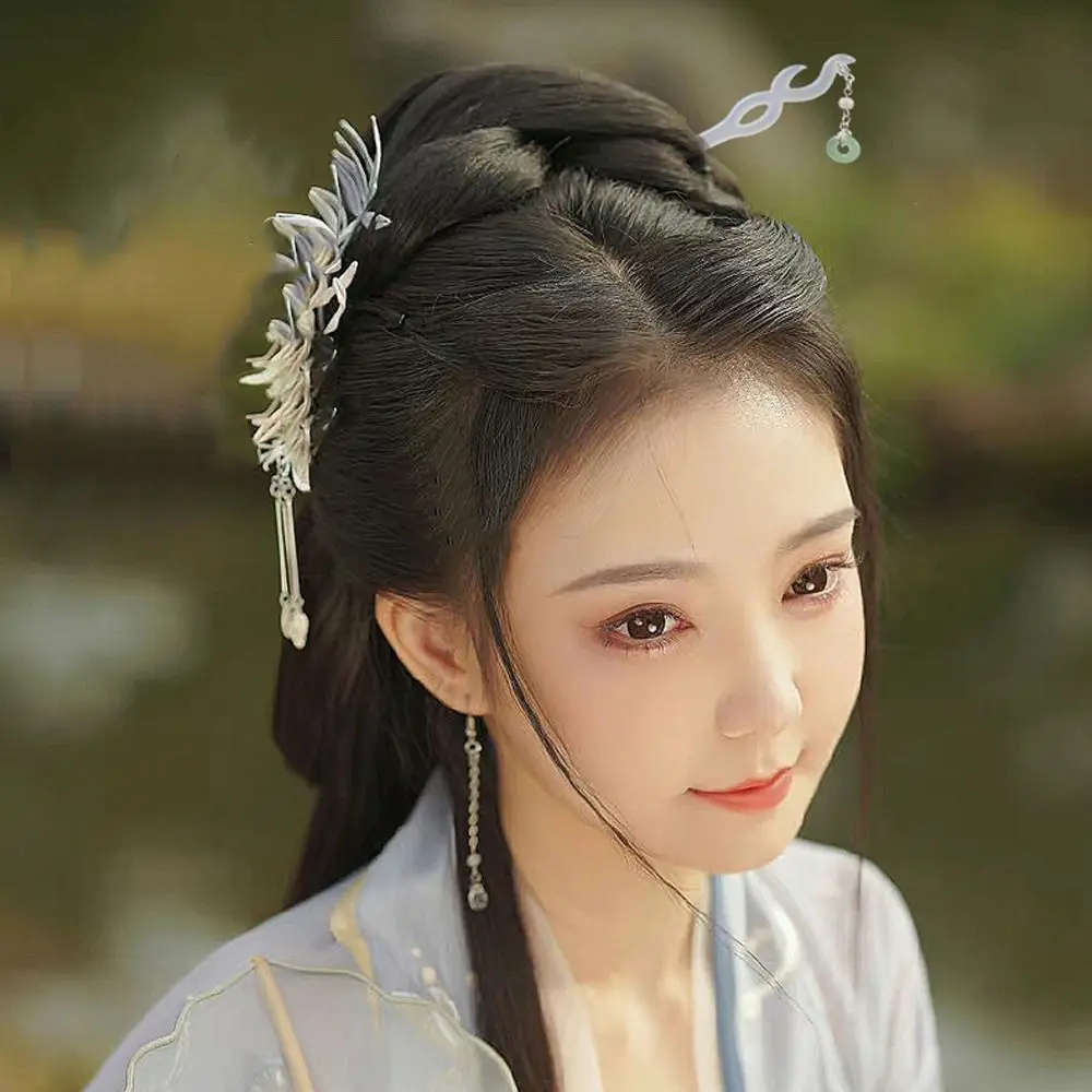 

Korean Hair Clip New Headdress Braided Hairpins Flower Pendent Hanfu Hair Sticks Women Hairpins Leaf Pendent Chinese Hair Fork