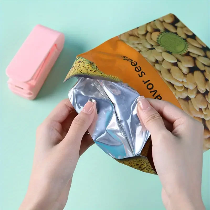 Snack Sealer Mini Plastic Package Storage Bag Heat Sealer Packaging Household Plastic Bag Food Preservation Fresh Keeping Gadget