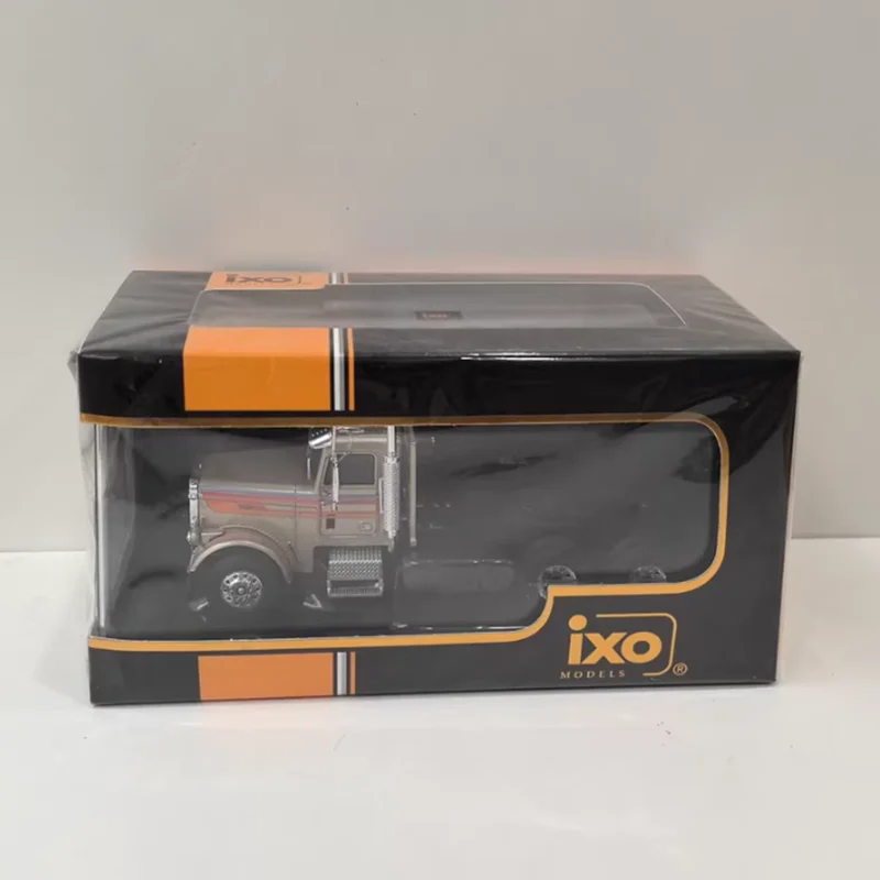 IXO 1/43 مقياس FREIGHTLINER FLC 1977 سبيكة محاكاة نموذج سيارة مجموعة ثابتة مزينة هدايا العيد اللعب هدية تذكارية