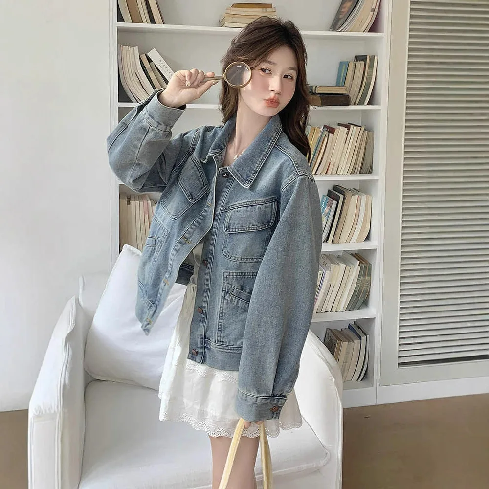 Women's Light Wash Oversized Denim Jacket, Loose-Fit Casual Jean Coat with Multi-Pockets, Vintage Streetwear Outerwear
