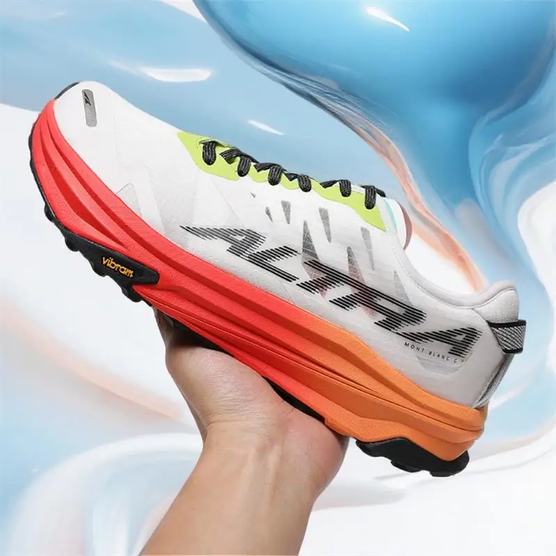 

Lined WarmLined WarmFashion chunky - sole casual shoes, trendy design, street eye - catching