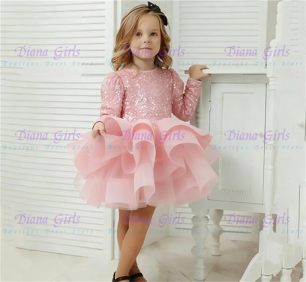 

Качественное, очаровательное черное пышное платье с рюшами и пайетками для девочек, для свадьбы, дня рождения, первого причастия