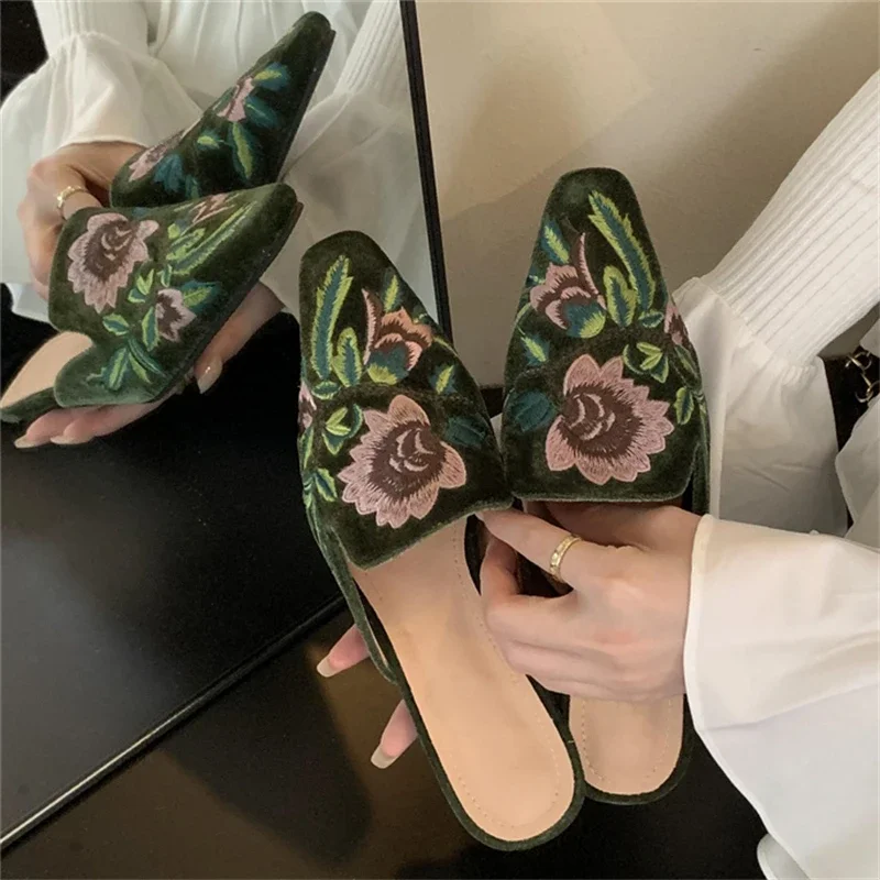 

Aneikeh Spring Comfortable Fashion Design Embroidery Pointed Toe Mules Slippers Women Low Heels Party Shoes Zapatos De Mujer