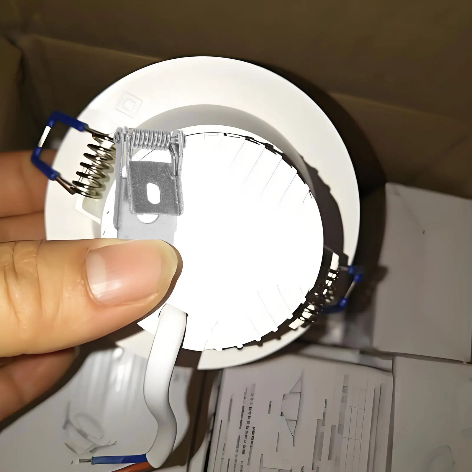 Braçadeiras de mola para downlight, clipes de metal duráveis, substituição de luminária embutida, clipes de mola resistentes para teto com 10 peças