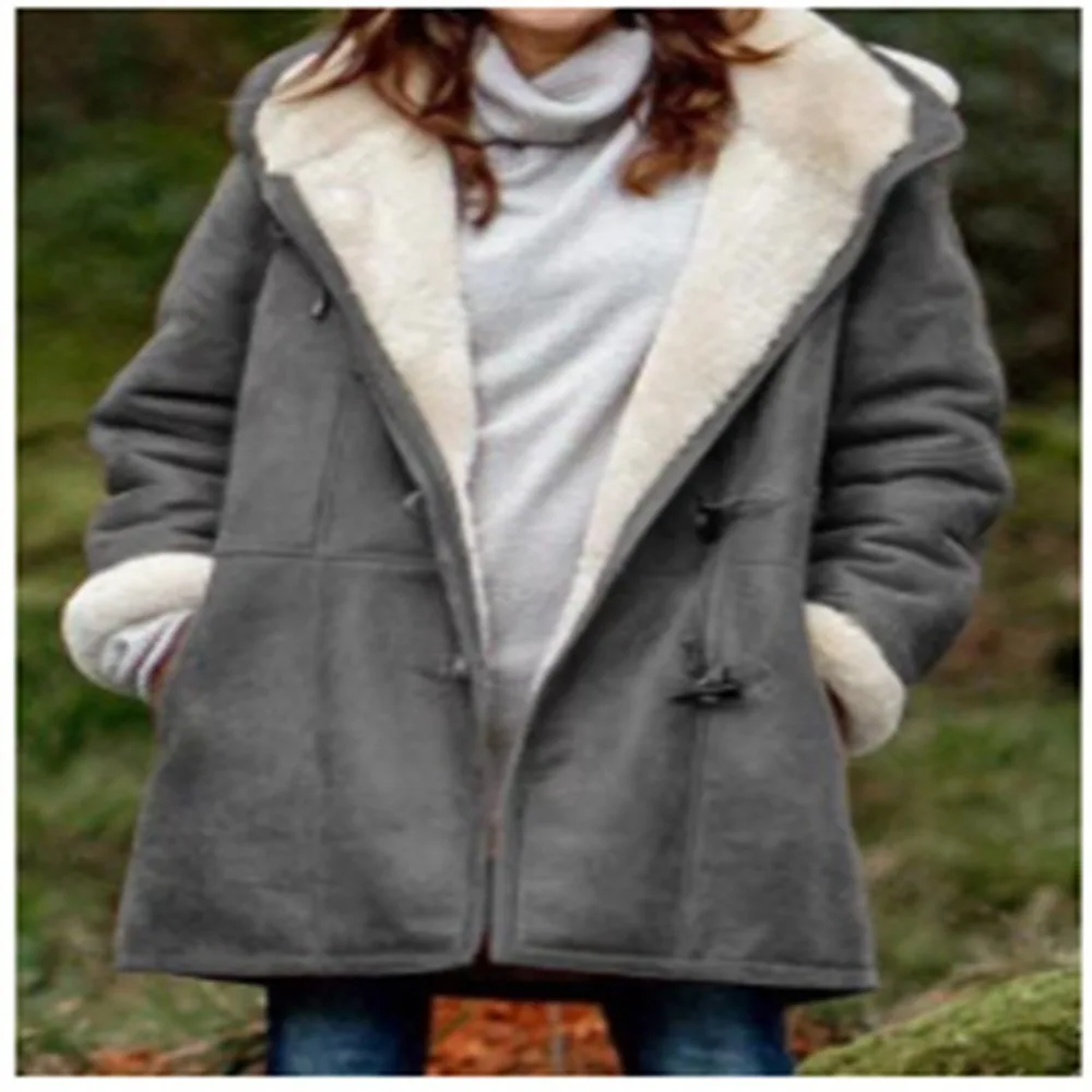 

European and American Hot-sleeved Long-sleeved Horn Button Women's Plush Warm Jacket