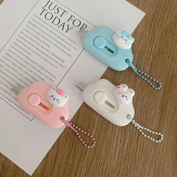 Mini couteau utilitaire de chaton de dessin animé avec pendentif, papier de chaton mignon, coupe-boîte portable, fournitures de bureau pour étudiants, 1 PC
