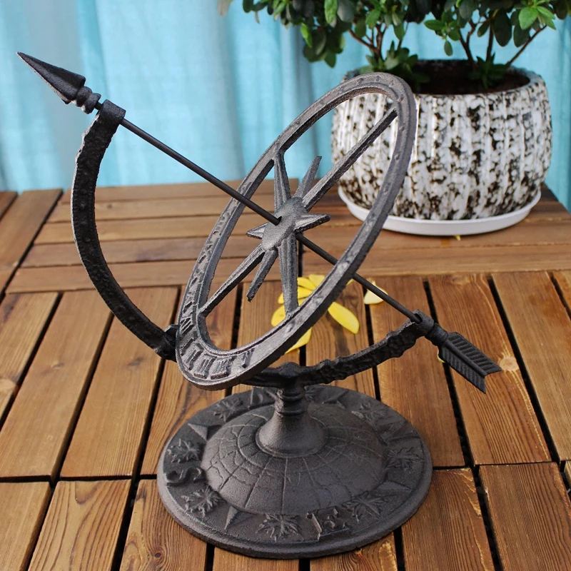 Cast iron handicrafts, retro iron, sun, moon and star ornaments, home furnishings, hotel clubs, office decoration