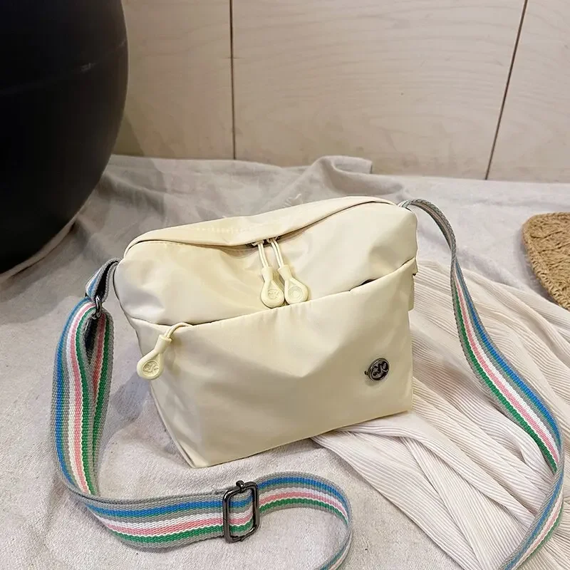 

Nylon Cloth Casual Small Bag Women's Lightweight Versatile Messenger Bag Simple Fashionable Commuter Shoulder Women's Bag WT64