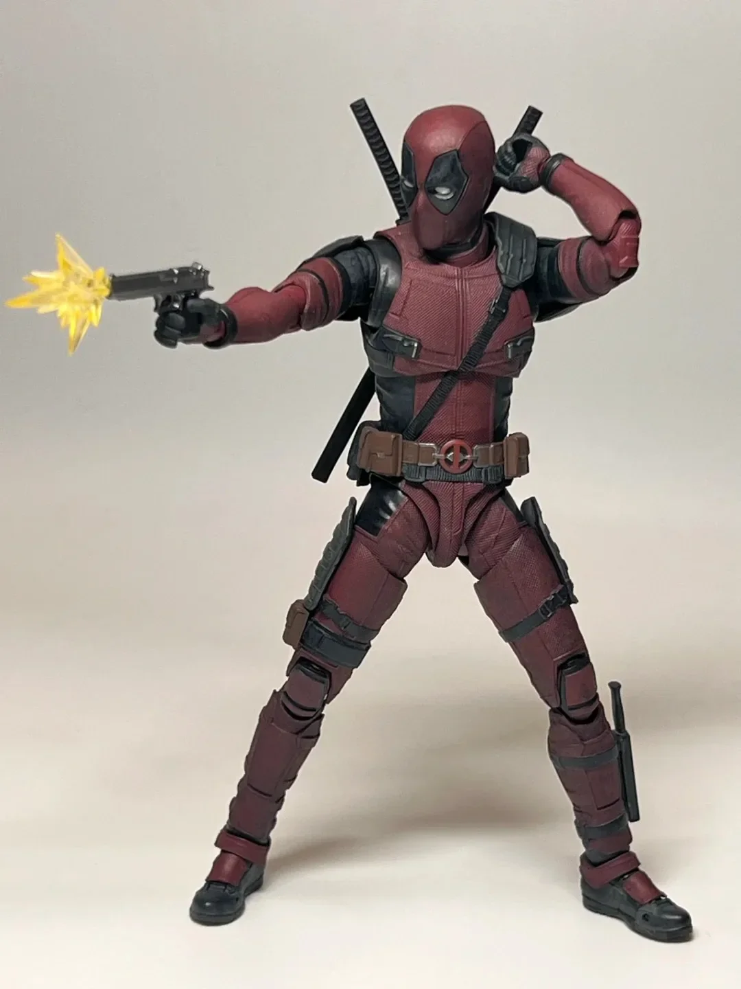 ديدبول عمل الشكل ديدبول ولفيرين Shfiguarts المشتركة المنقولة اتجاهات ويلسون كاريكاتير Shf نموذج الفيلم لعبة للأطفال هدية