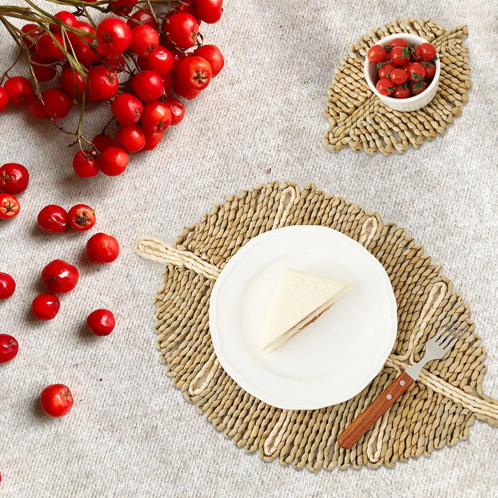 Handmade Straw Woven Placemats Boho Decor Natural Table Mat Leaf Shape Coffee Table Placemat Heat Resistant Hot Insulation Pad