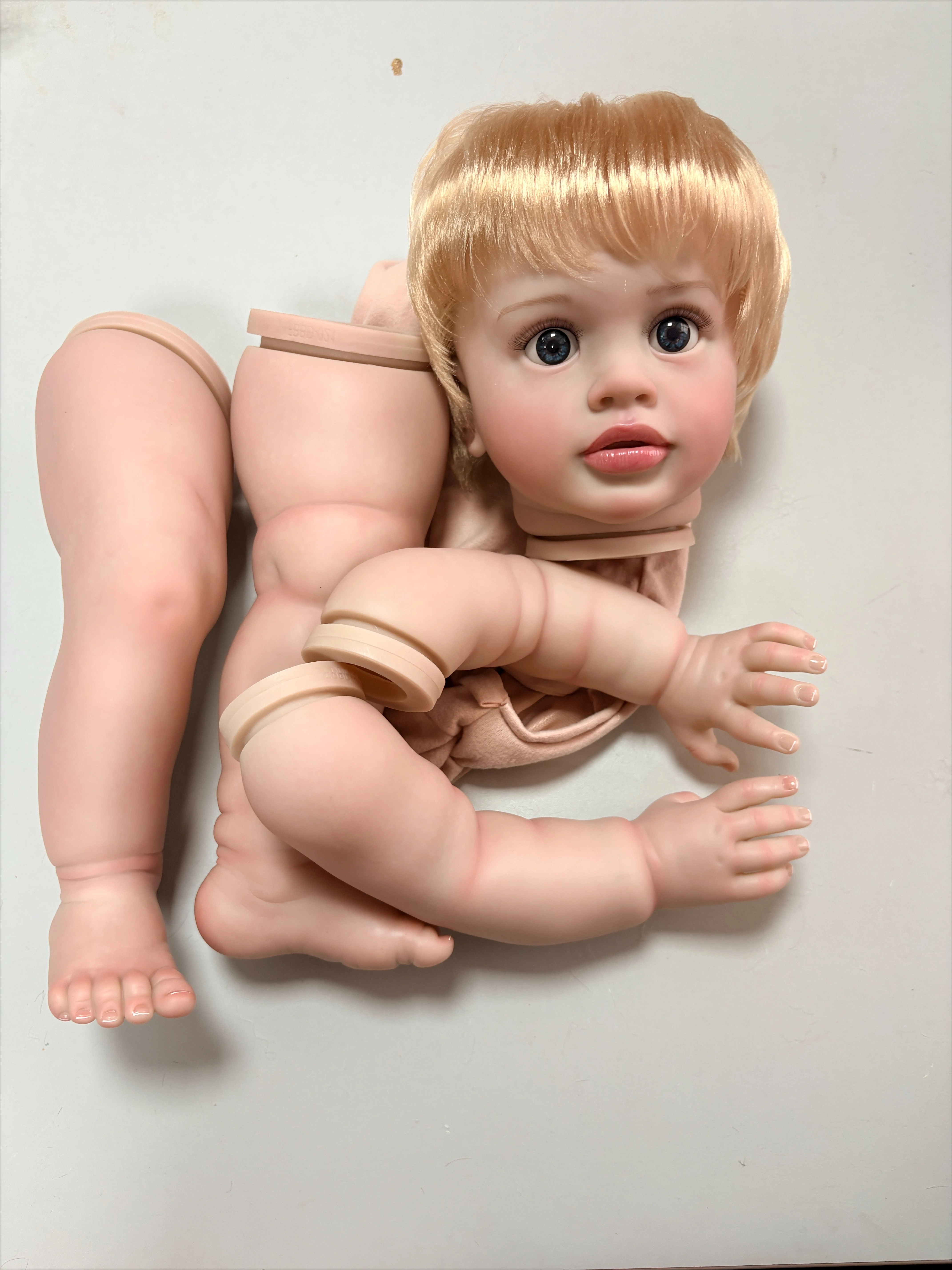 66CM DIY Doll Part Unfinished Realistic Reborn Baby Pippa Doll Kit with Implantation Hair 3D Skin with Cloth Body and Eyes