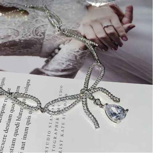 2022 Women Diamond Bowknot Explosion Sparkling Necklace Women's Plating 18K Gold Micro set Zircon Necklace