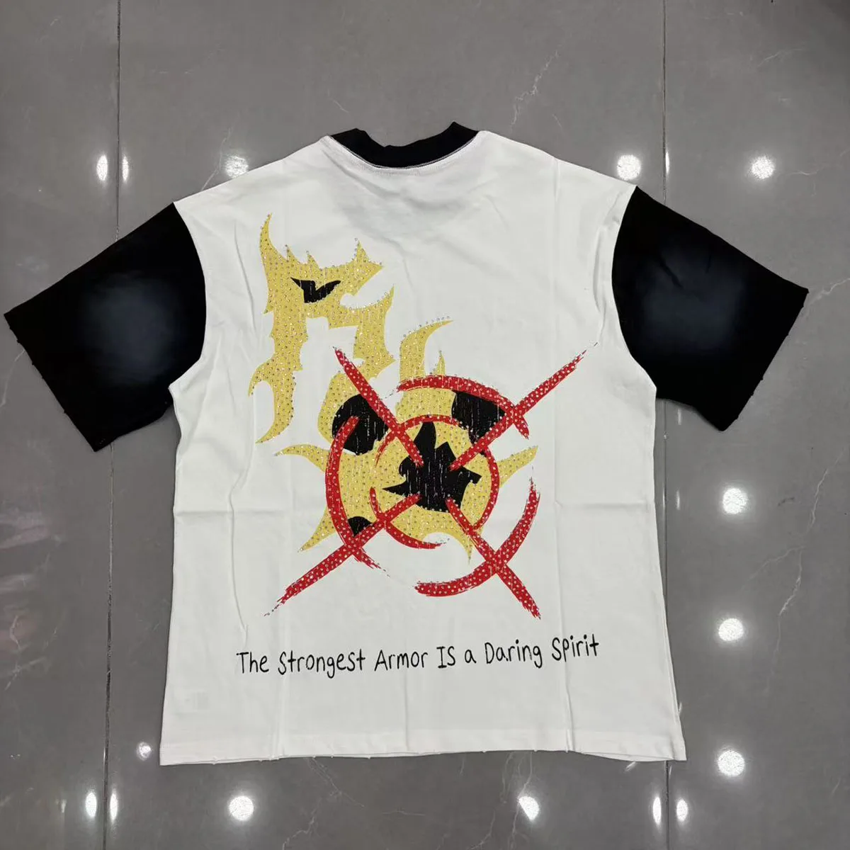 Eyes Letter Rhinestone Cotton Short Sleeve Tshirts for Men and Women Harajuku Hip Hop Loose Shinning Diamond Tees Oversize