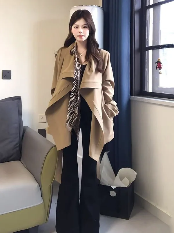 Korean Style Khaki Short Women's Coat 2025 Autumn New Arrival Commute Slim Fit Long Sleeve Pure Color Design Sense Coat