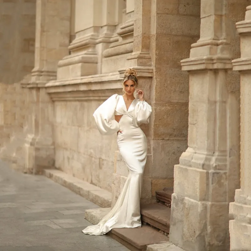 

Simple Ivory Mermaid Satin Wedding Dress Sexy V-Neck Pleat Lantern Sleeves Beach Open Back with Lace-up Floor-Length Customized