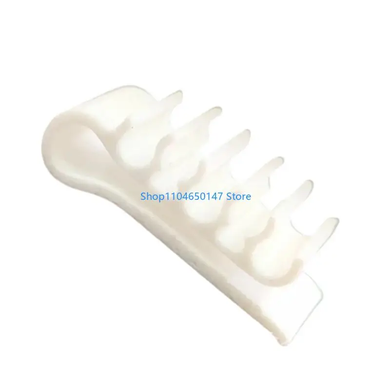 Light Weight Hat Clip Golf Holder Portable Golf Tees Clip Fixed on Hat Brim Golf Ball Caps Clip Sport Accessory