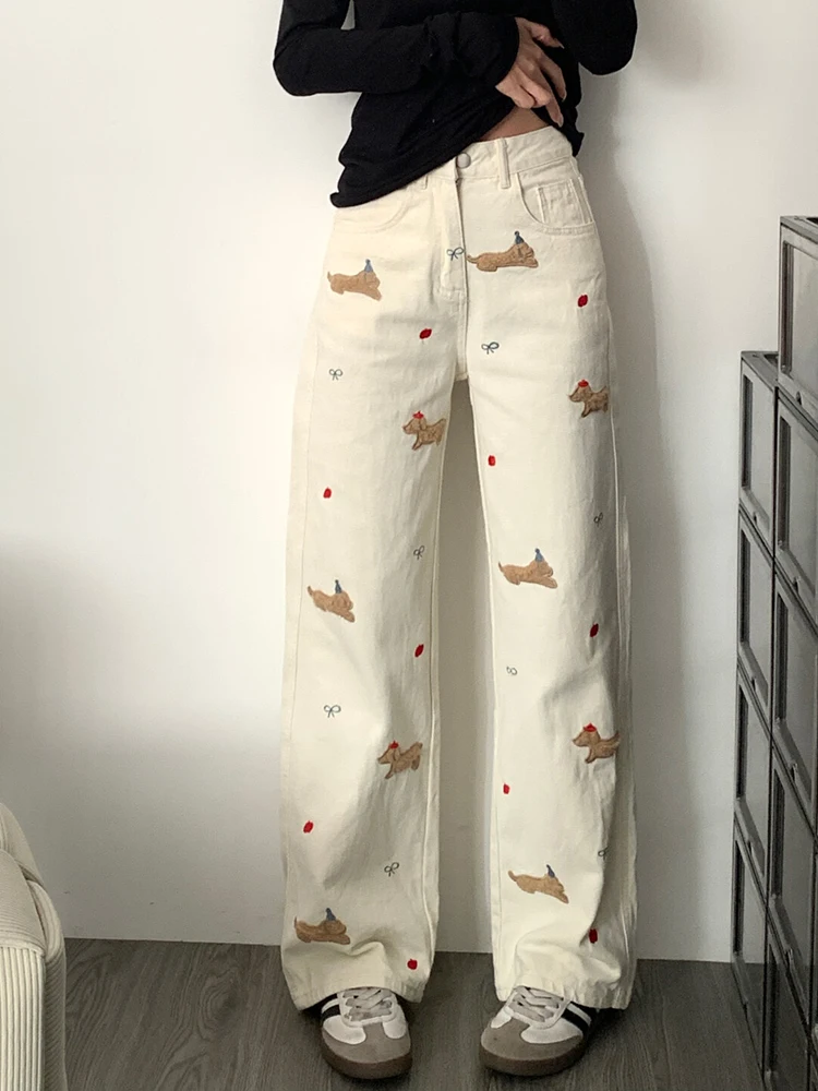بنطلون جينز واسع الساق بخصر مرتفع للنساء مع تصميم مطرز لحيوان الكلب الكرتوني، مناسب للربيع والخريف، بنطلون دينيم أبيض بطول الأرض