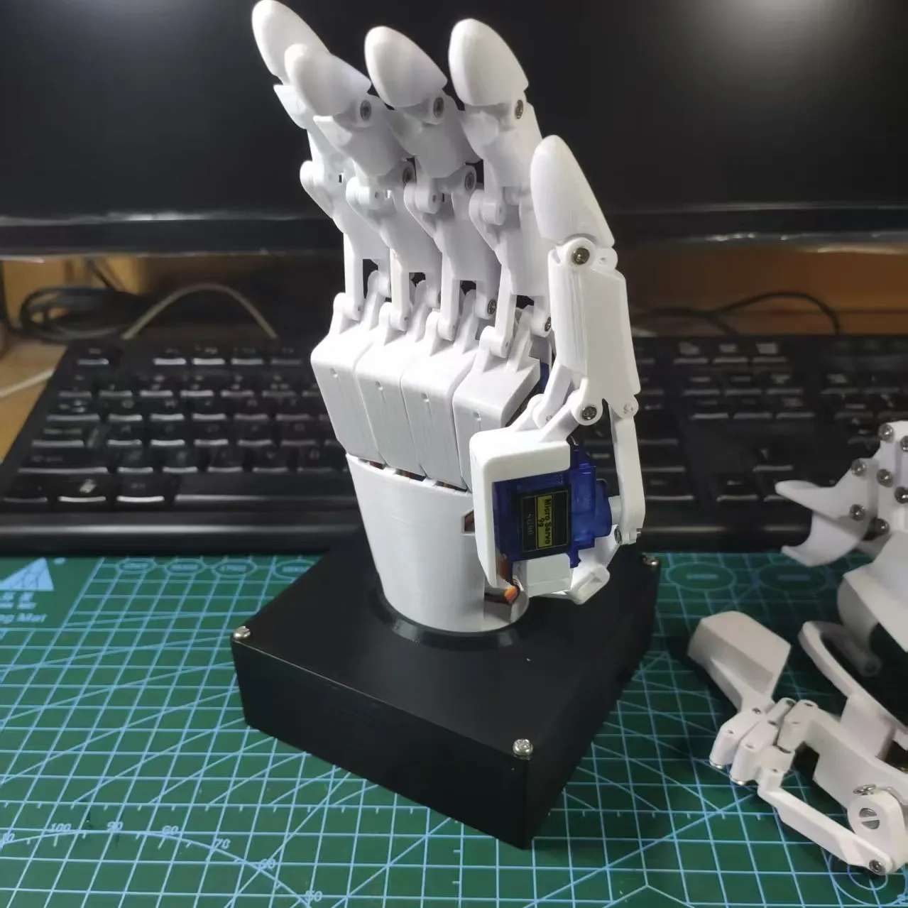Mechanical Bionic Hand ESP32 Arduino 6-DOF Remote Control Remote Operation Synchronous Glove