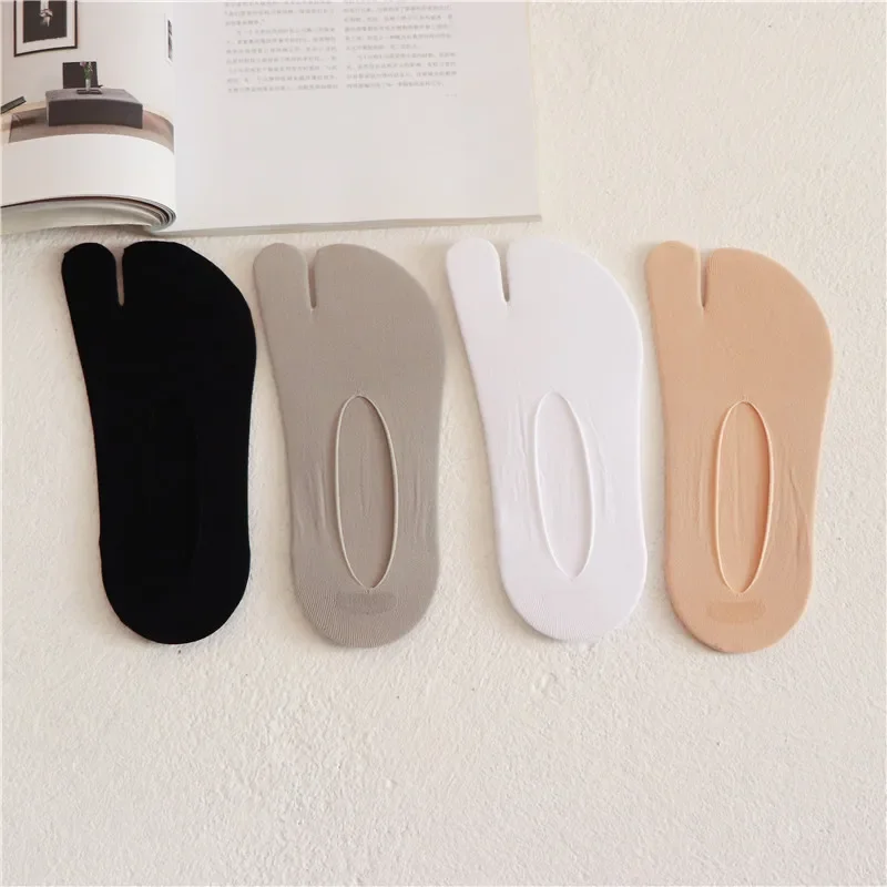 

10pr Men's Two Finger Socks Summer Thin Silicone Non-Slip Boat Socks Men's Velvet Shallow Mouth Invisible Foot Sock Toe Socks