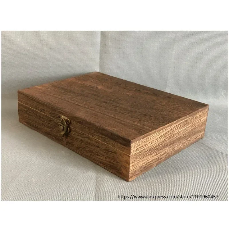 Retro afsluitbare opbergdoos gemaakt van hout en perfect voor thuiskantoor opbergtafel organizer