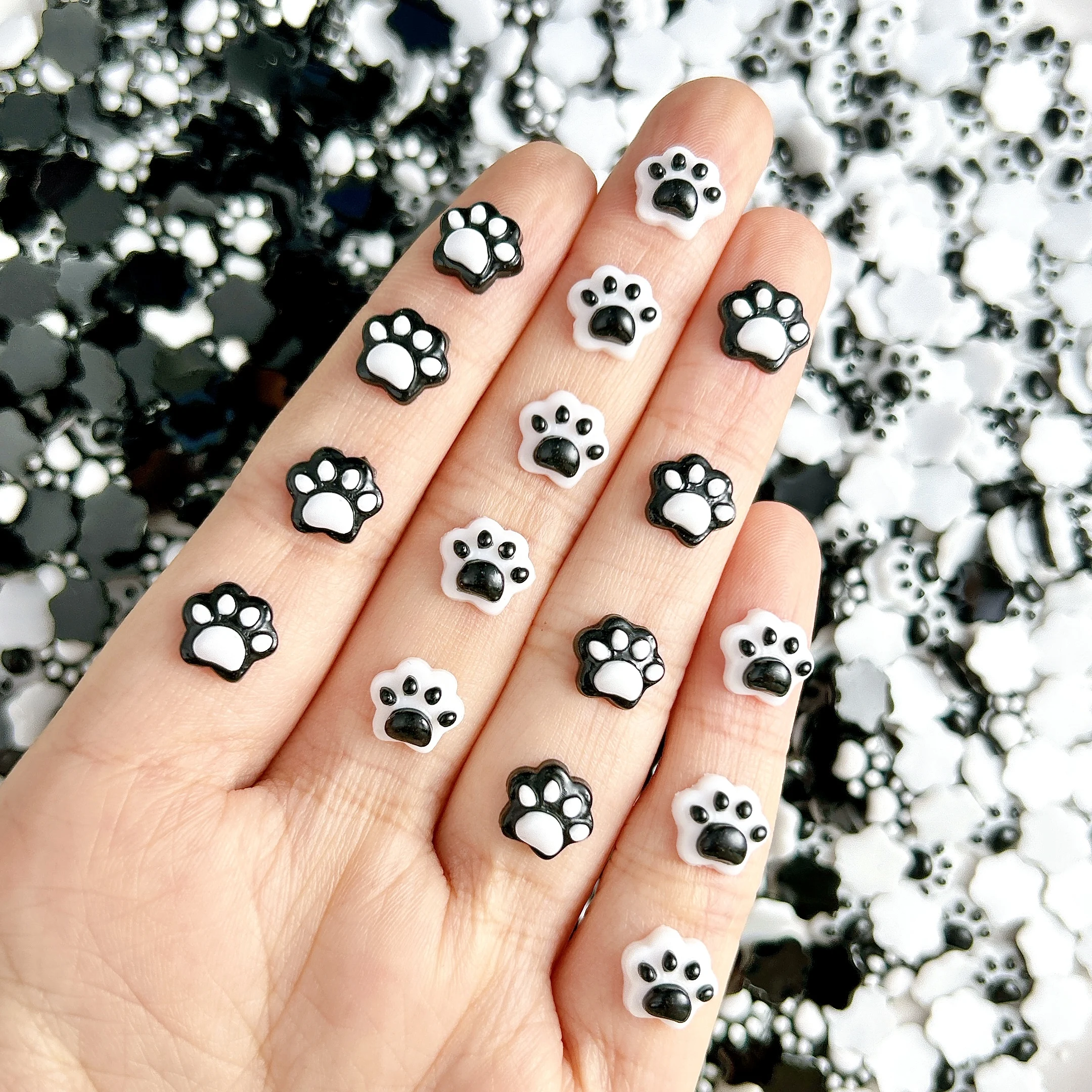 30PCS Black White Splicing Luminous Cat Claw Nail Charms 3D Resin Cute Cartoon Cat Claw Nail Art Decoration DIY Accessories