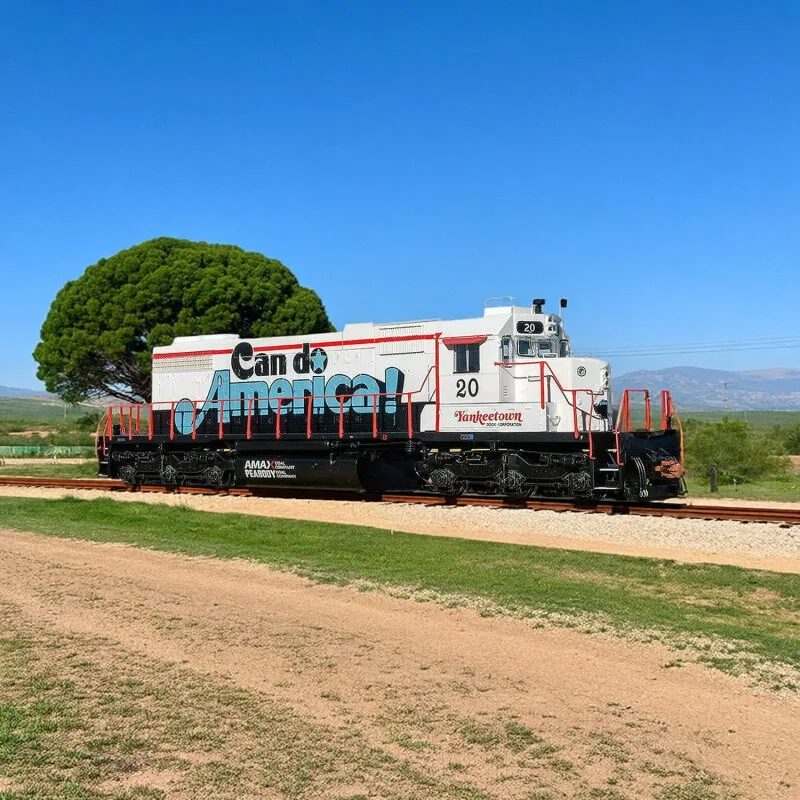 HO نوع 1/87 لعبة القطار SXT33159 SD38-2 قاطرة الديزل مع المؤثرات الصوتية الرقمية قطار نموذجي للأولاد.