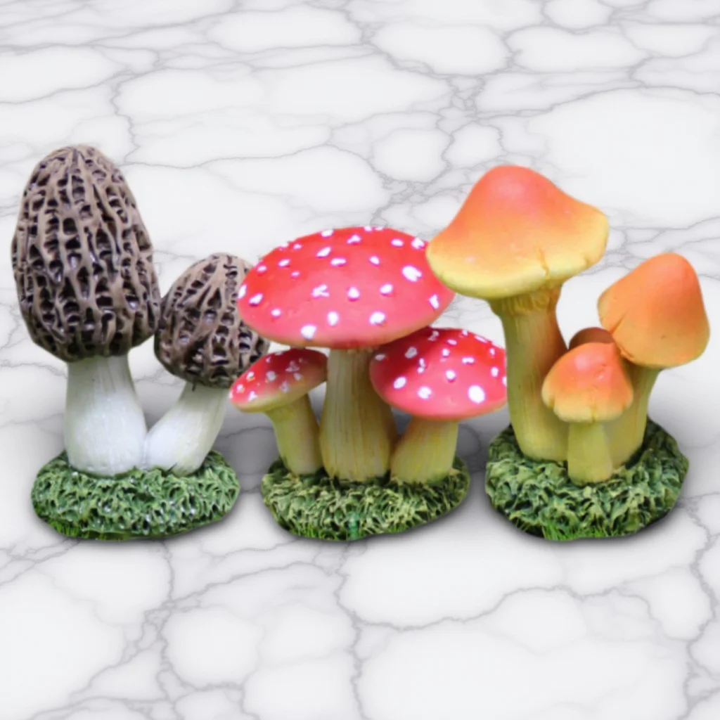 

3Pcs Micro Landscape Mushroom Decoration Resin Realistic Small Outdoor Garden Decor Miniature Adornment Outdoor Garden Decor