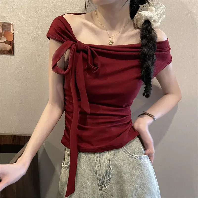 Chaleco con tirantes de un solo hombro para mujer, camiseta corta con lazo y nuevo diseño, novedad de verano