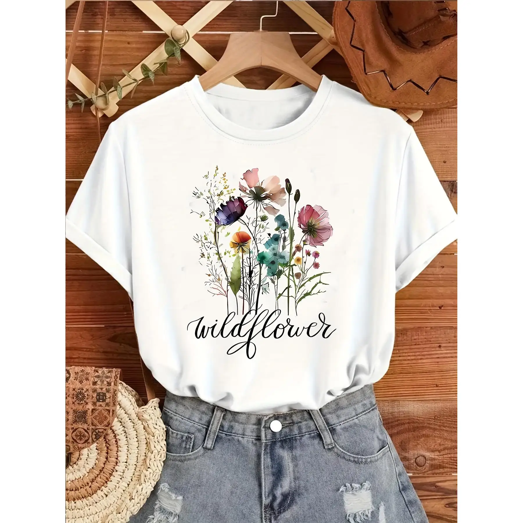 

Large Floral Print T-shirt, Short Sleeve round Neck Casual Top, Summer and Spring, Women's Clothing