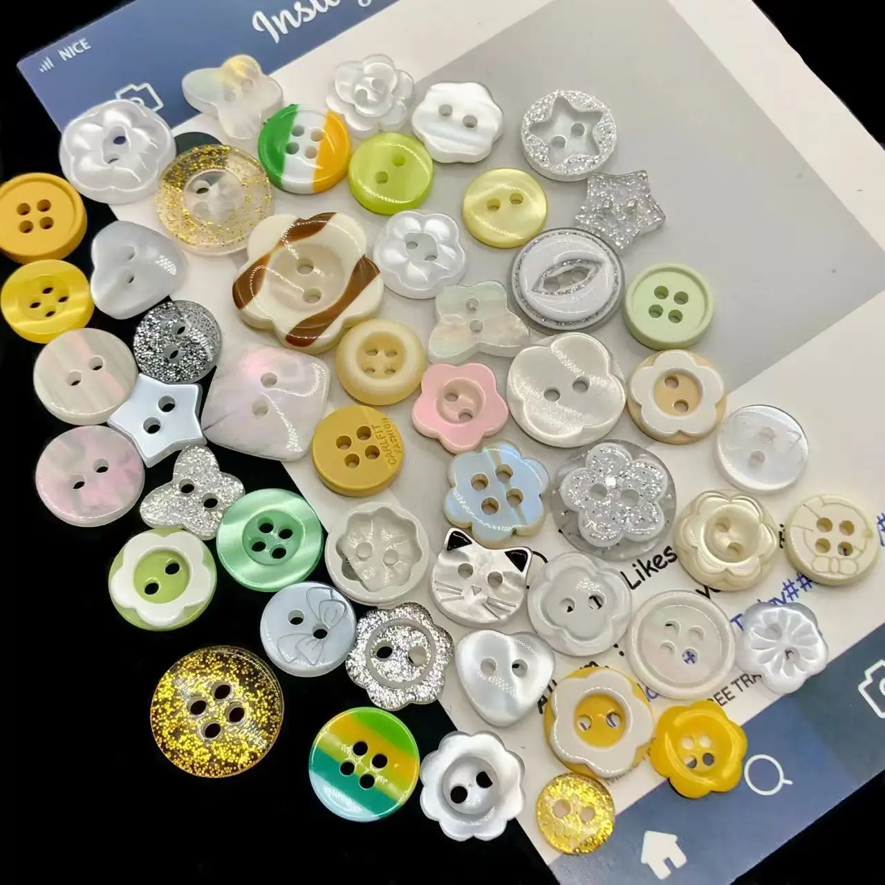 

55pcs 15-20Patterns Resin Buttons Mixed Randomly12-15mm KIDS Clothes Accessory Sewing Accessories Diy Buttons for Crafts