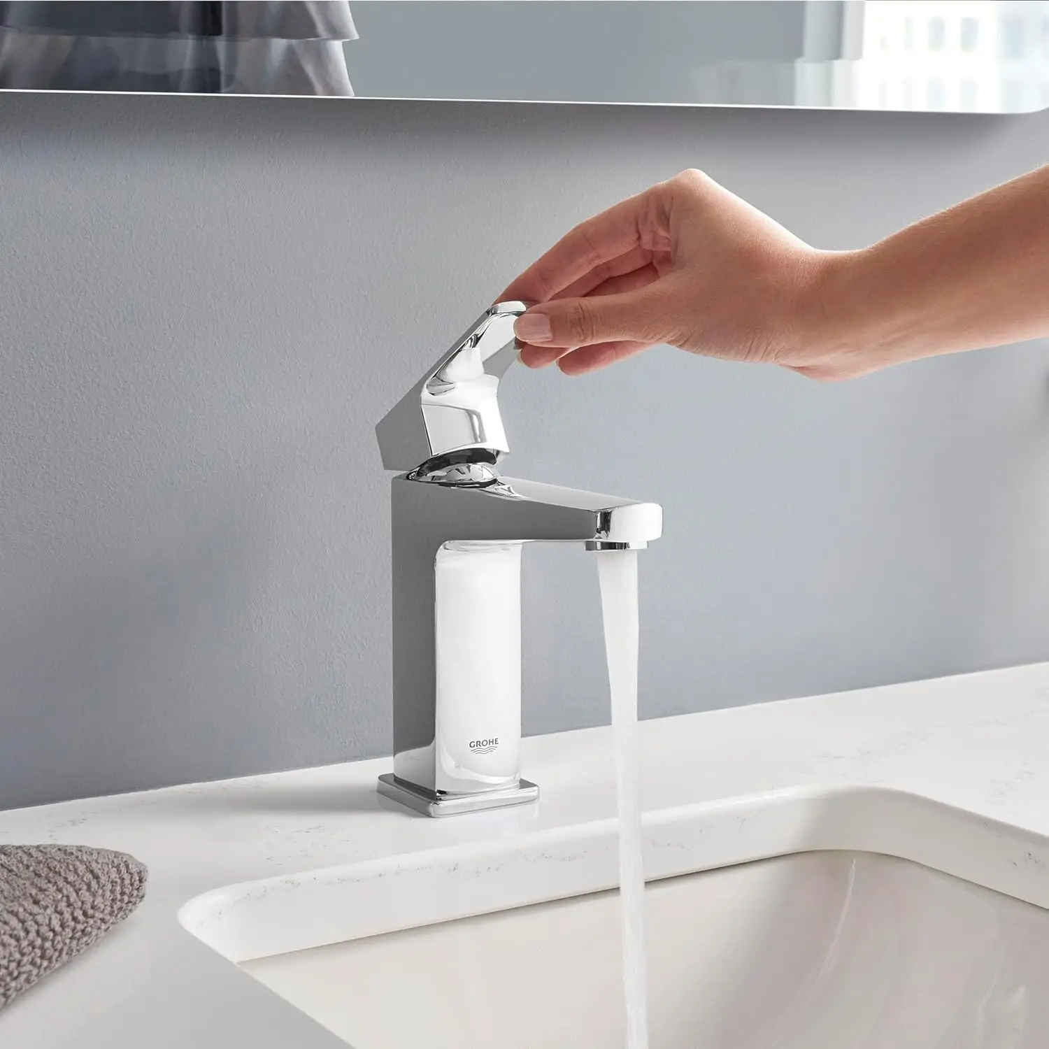 Grohe Дозатор для жидкого мыла Grohe Essentials Cube 40756001 — купить в Алматы