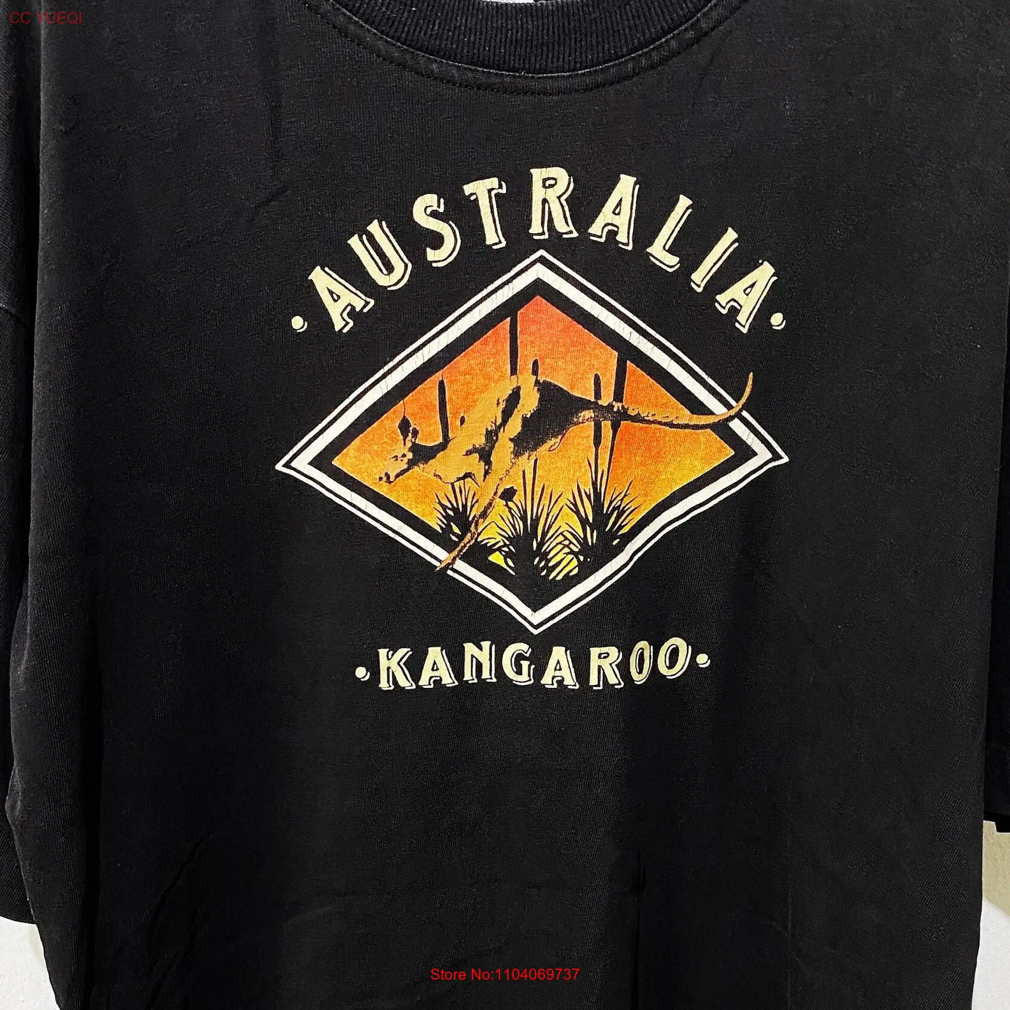 Vintage90s Australia Kangaroo T Shirt Size L long or short sleeves