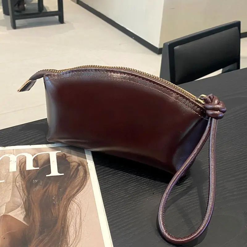 Vegetable Tanned Leather Forest Style Portable Handbag，Shell Clutch Leather Light Luxury Large Capacity Wrist Phone Bag，2026New