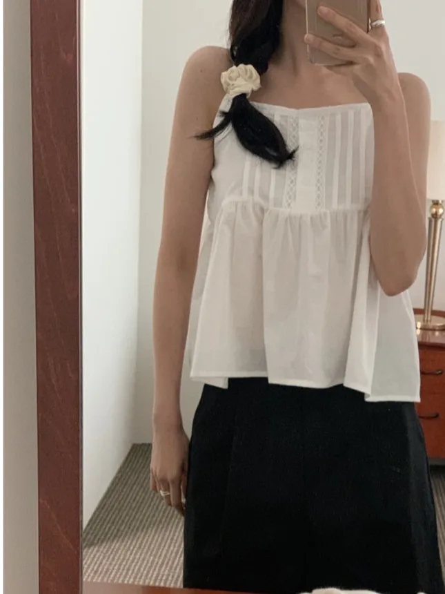 시크하고 신선하며 귀여운 여성용 민소매 탱크탑 여름 2025 디자인 감각 트렌디 출퇴근 스타일 순색 기타 소재 00