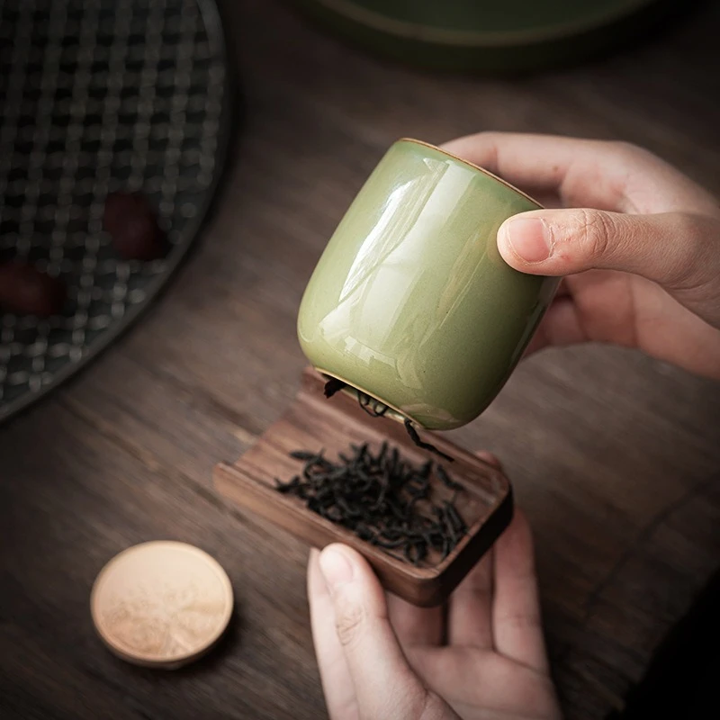 Mini Ceramic Tea Canister Small Airtight Tea Storage Jar Chinese Style Home Sample Tea Container For Loose Tea Decor