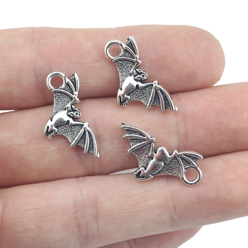 20pcs/lot 12*23mm  Antique Silver Color DIY Bat Charm Pendant  For Halloween Necklace Bracelet Jewelry Making