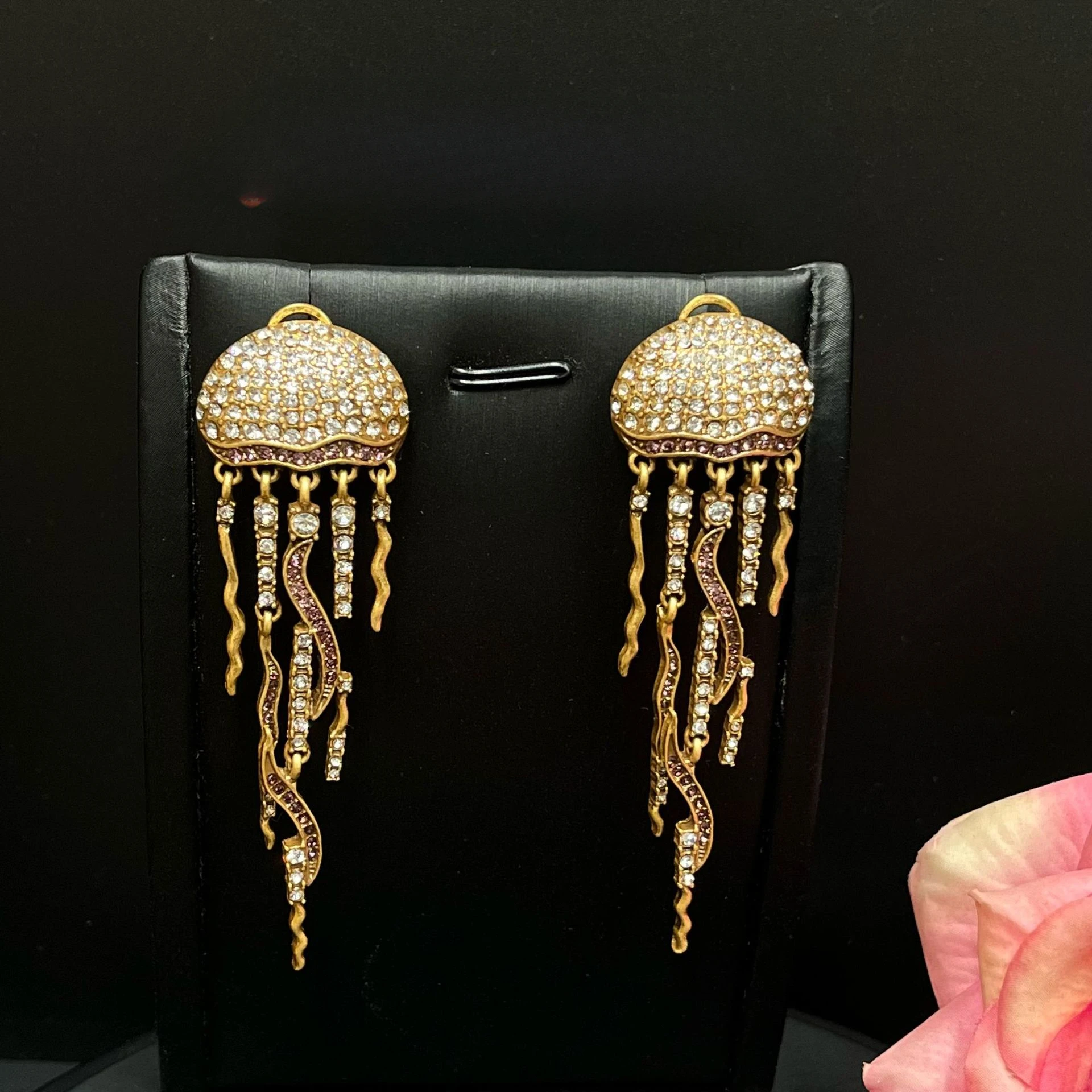 Ocean Elements Gold Color Invisible Inlaid Multi Zircon Long Chain Jellyfish Earrings Women's Beach Party Eye-catching Earrings