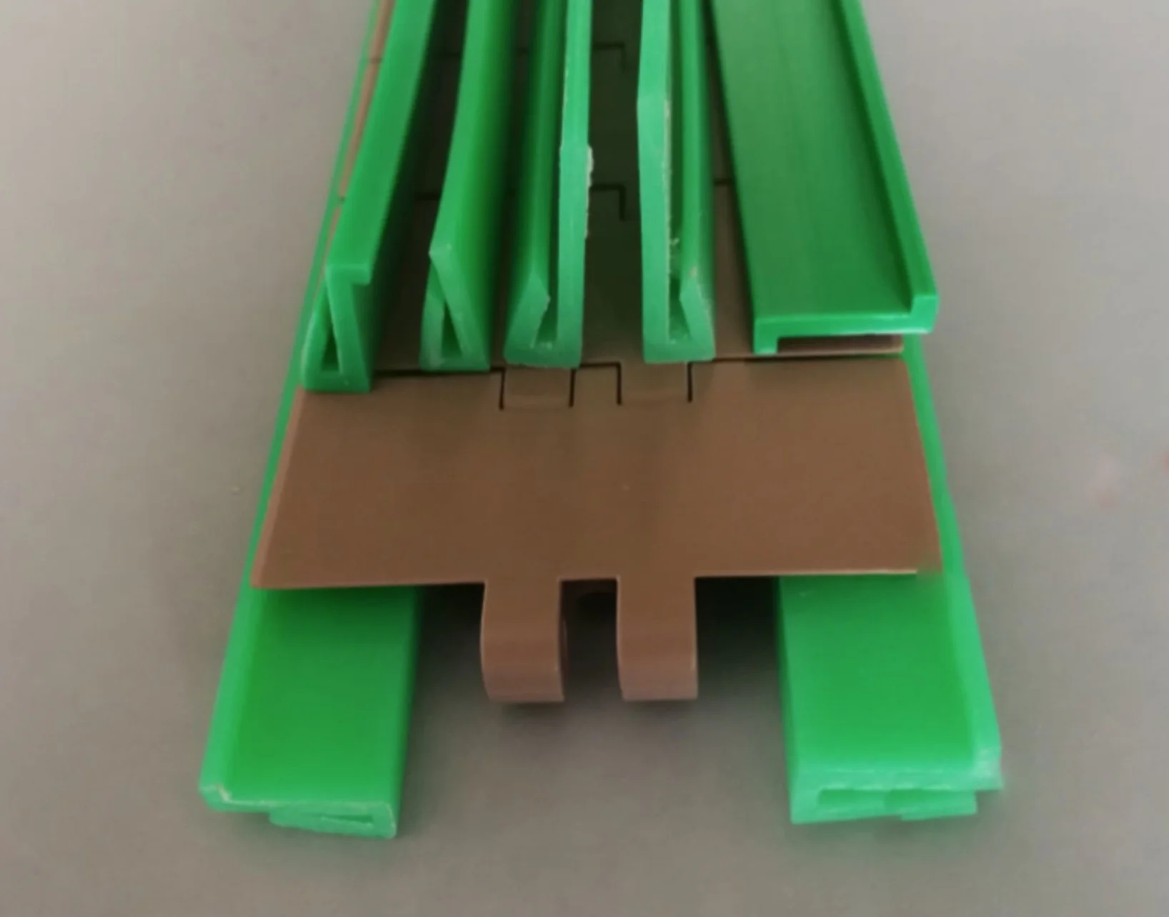 Imagem -02 - Tira Plástica do Coxim dos Acessórios do Transporte da Placa Chain da Tira do Forro do Guia do Polímero de 10 Medidores Rolo