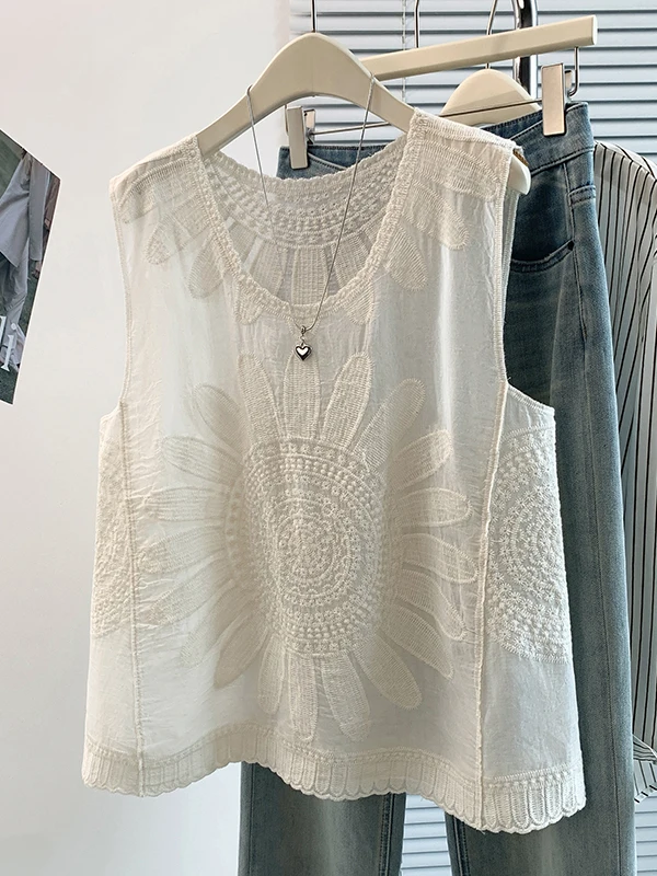 

Design Sensation Embroidered Anti-Aging Vest Large Size Women's Versatile Slimming Sleeveless round Neck Small Shirt Inner We...