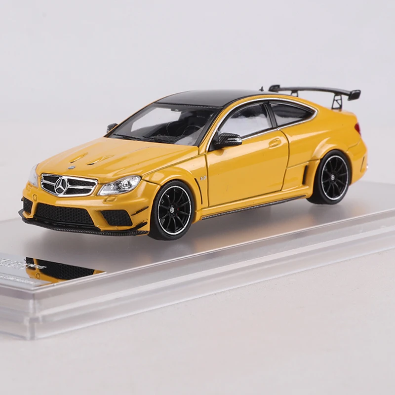 Classic Garage 1:64 Mercedes C63 Coupé Black Series W204 Modellauto aus Legierung