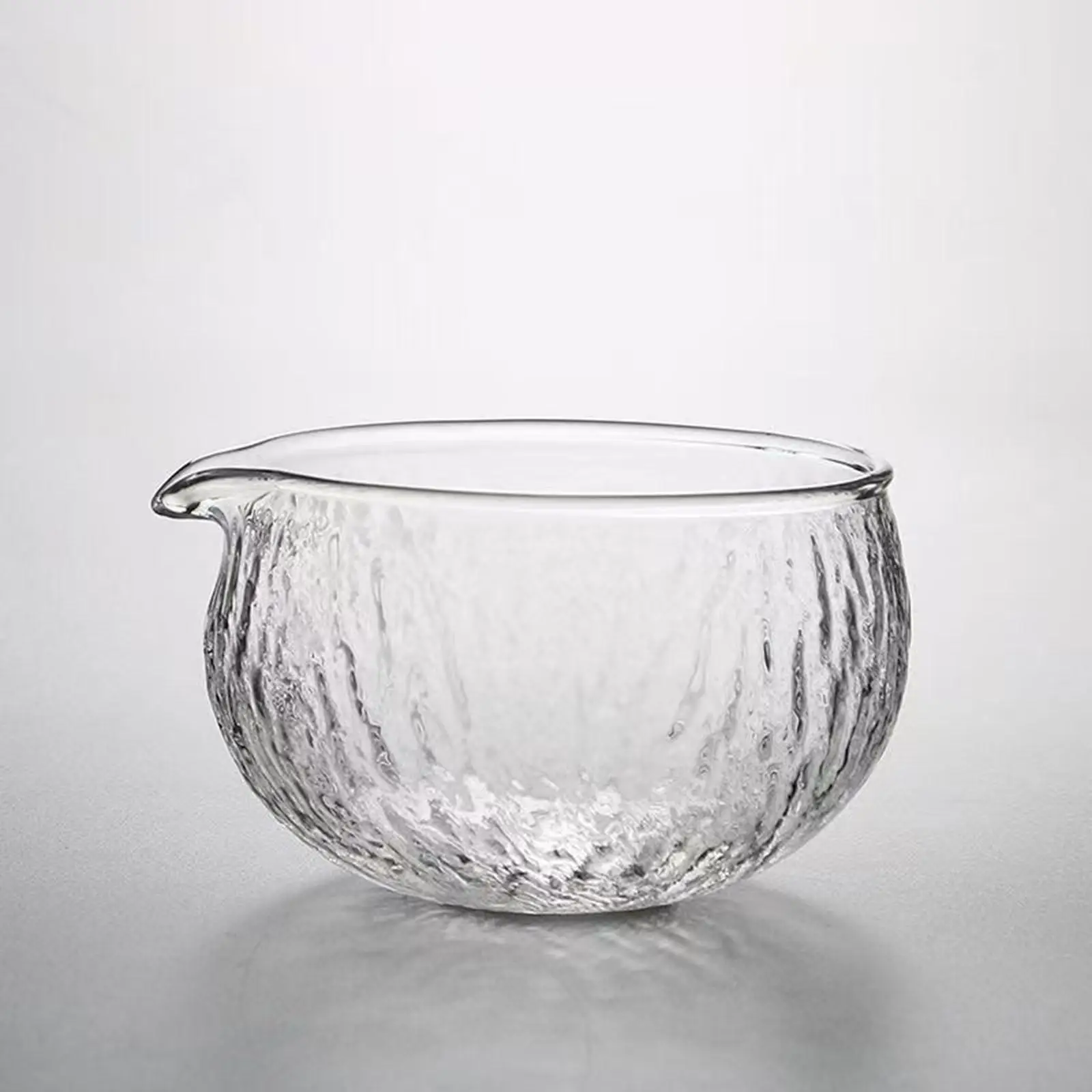 Glass Matcha Bowl Tea Ceremony Accessory Hammered Texture Cup with Spout for Household Coffee Herbal Brewing Solution
