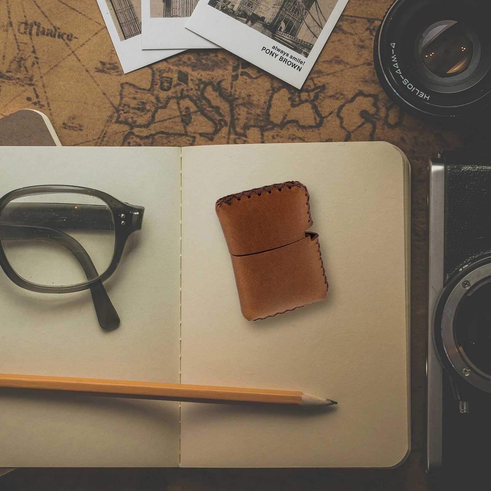 

Handmade Cattlehide Lighter Sleeve Protective Vintage Style Cover Scratch Resistant Durable Outdoor Camping Waist Case