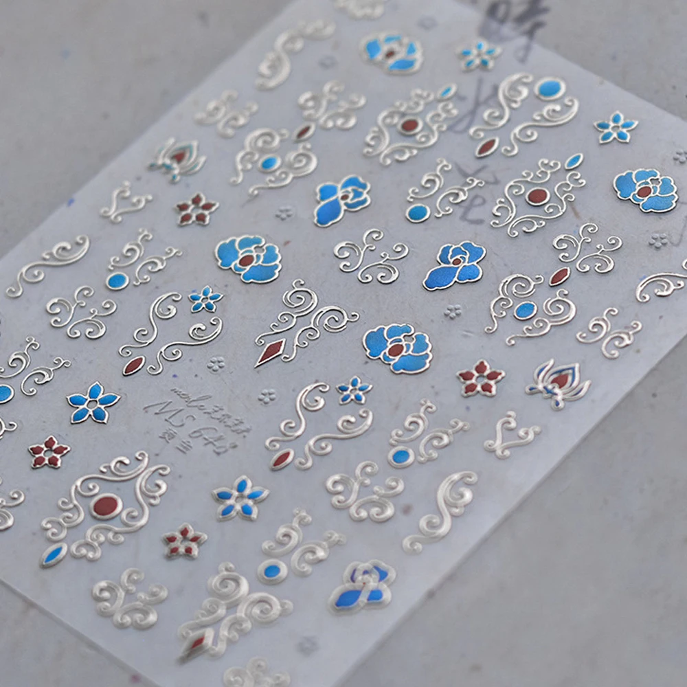 Stampaggio a caldo Modelli in nastro dorato Adesivi per nail art Stile cinese 5D Totem di perle Decalcomanie per manicure autoadesive orientali vintage