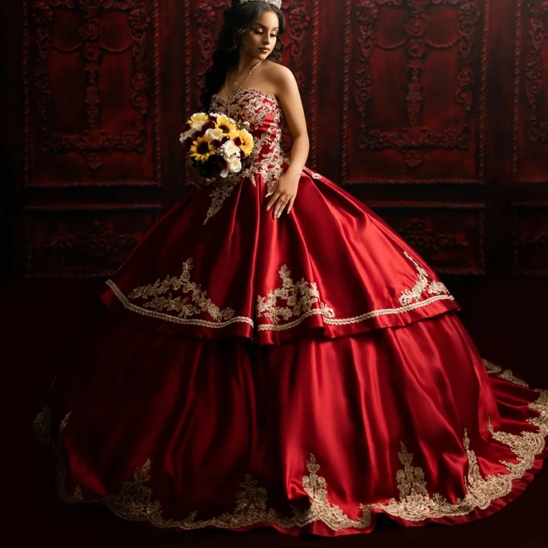 Gorgeous Red Quinceanera Dresses Sweetheart Lace Appliqued Sweet 16 Dress Beaded Pageant Gowns vestidos de 15 años 2023