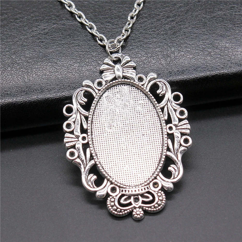 2 Colors 20x30mm Inner Size Oval Vintage Style Cameo Cabochon Pendant Necklace Accessories