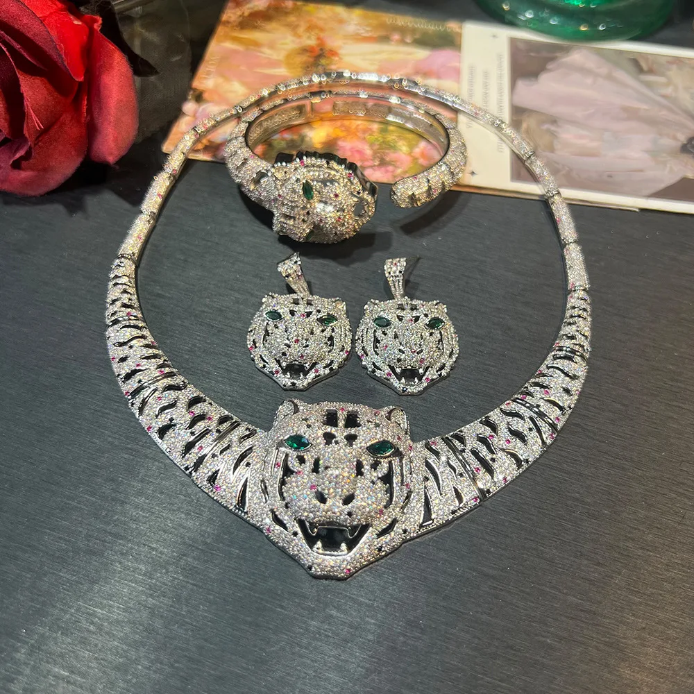 Luxury Gold Plated Leopard Head Jewelry Set Full Pave Cubic Zirconia Necklace Bangle Earrings Ring 5Pcs Bridal Party Jewelry